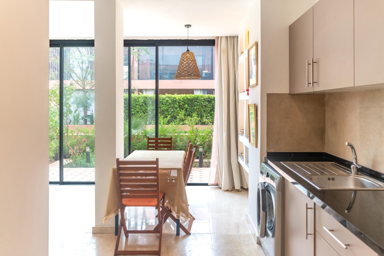 043d7e6d 020b 4abb 8f24 c9994c86324b